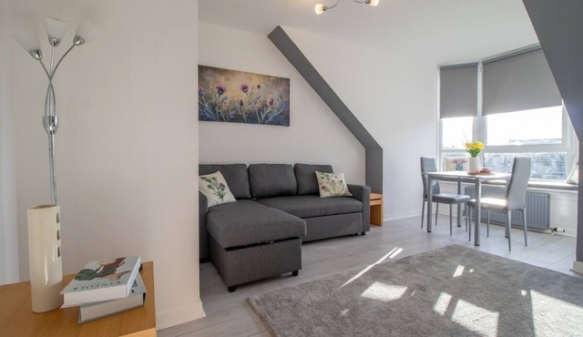 Thistle View - Sleeps 4 by the Coast of Largs