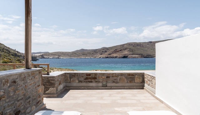Three BD Grande Maisonette with Sea View by Ammoa Feelgood Boutique Houses
