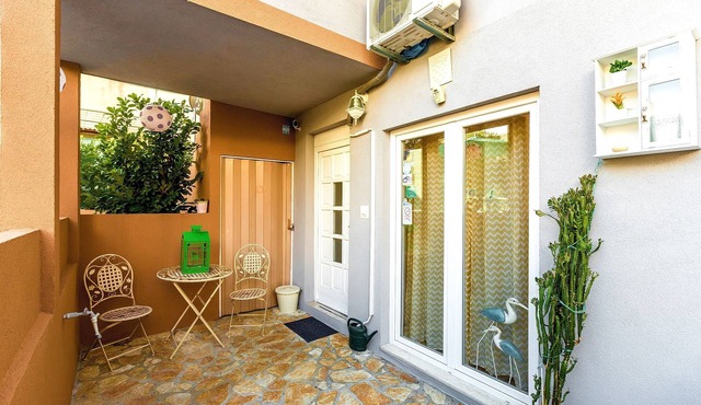 Three bedroom apartment with terrace Split (A-14401-a)