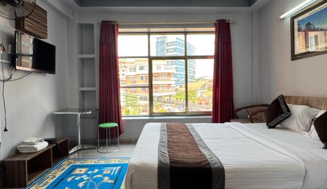 Three Brothers Apartment and Hotel