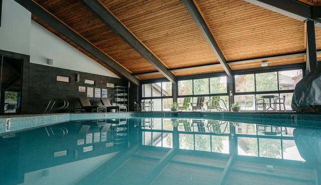 Three Charming Rooms | Retreat w/Mountain Views & Pool Access