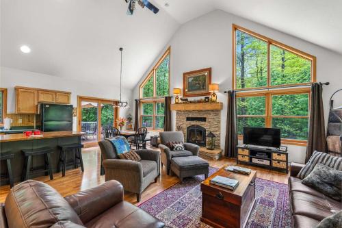 Three Little Birds by Simple Life Rentals