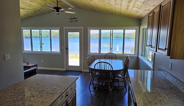 Three Loons Cottage at Loon Pond - with private beach and kayaks