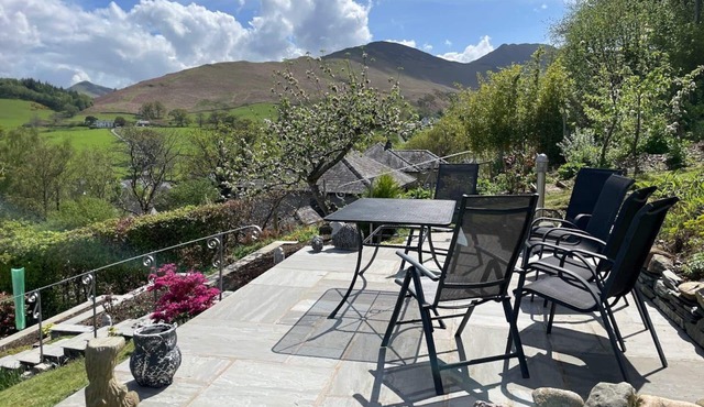 Three Peaks - a bungalow that sleeps 6 guests in 3 bedrooms