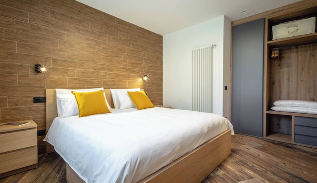 Three-room apartment with garden