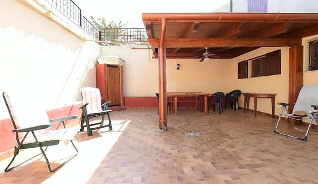 three-room apartment at 80 m. from the beach