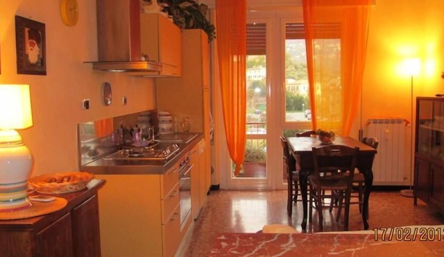 THREE-ROOM APARTMENT La Formica Azzurra, terrace overlooking hills, yes pets, near center