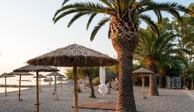 Three Stars Beach Hotel