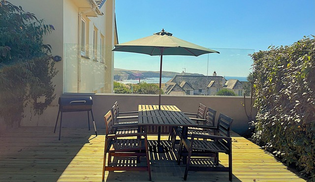 Thurlestone Sea Views -family & dog-friendly, walk to beach