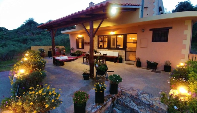 Thymes traditional house