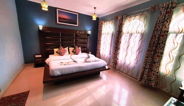 TIH Hotel Ash Vale