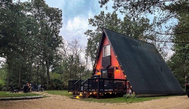 Timber Haven - Cozy A-frame + Hot Tub + Fireplace