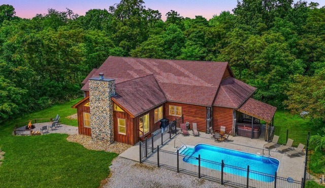 Timber View | Hocking Hills, Pool, Lodge, Pets