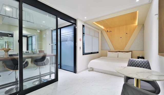 Time Hotel