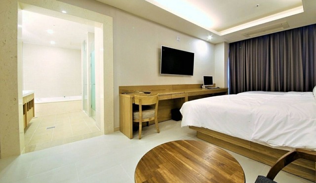 Time Square Hotel