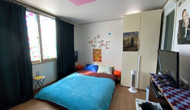 Tiny and Colorful Studio in Busan near Dongseo University with free parking lot