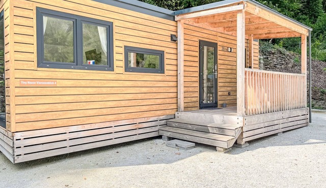 Tiny Haus Vierseenblick Nummer 4 by Interhome