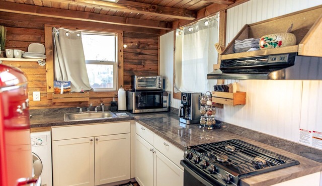 ★Tiny Home★HotTub★Mountain Shadow★