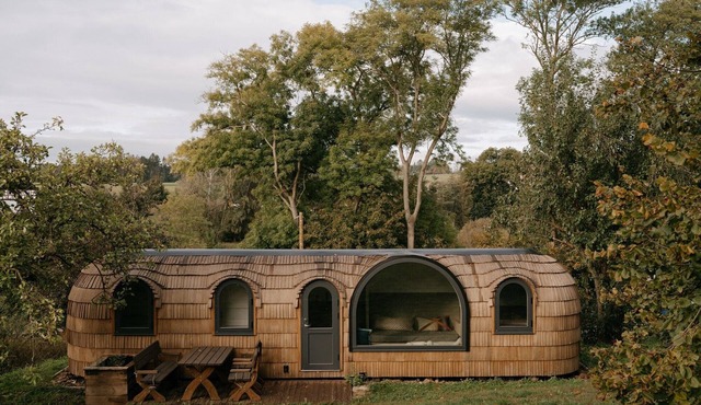 Tiny Home 'Stall Und Sterne - Großer Wagen' with Private Terrace, Shared Garden and Wi-Fi