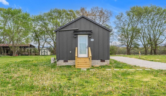 Tiny Home w/RV Hookups