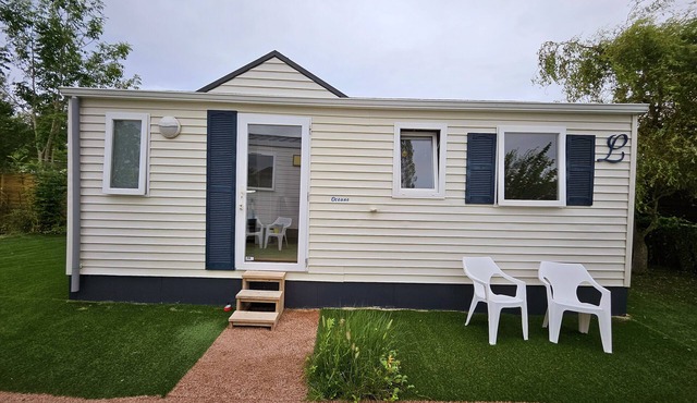 Tiny house 6B by pond - ideal for expats, entrepreneurs & nature lovers