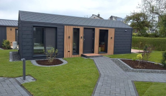 Tiny-House "Das kleine Schwarze" - Land Zeit - get your tiny moment