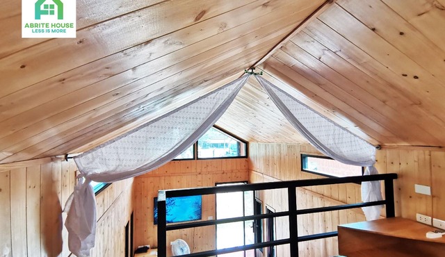 Tiny house on Koh Lanta only 2 mins walk to the beach
