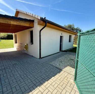 Tiny house, renowned location, 20 minutes from Prague