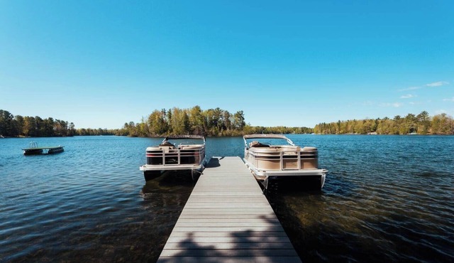 Tiny Loft-Spider Lake-SUP Rentals-Beach-Sauna!