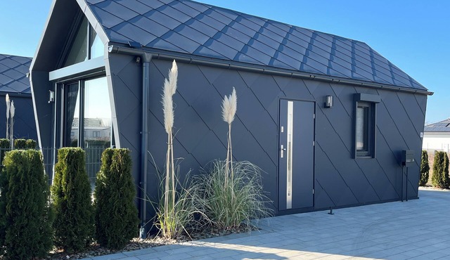 Tiny vacation home Hilde by the lake with private beach 4 persons