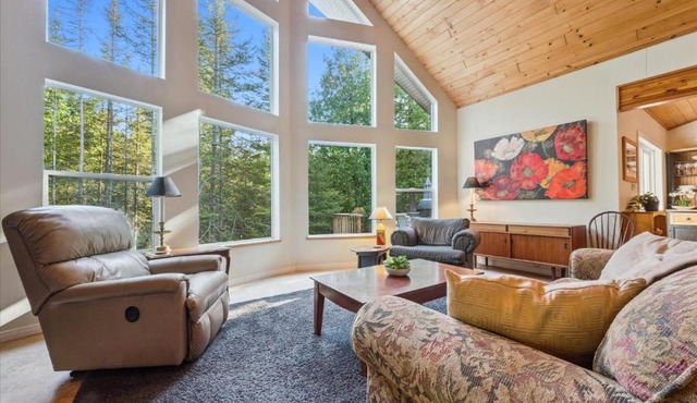 Tobermory PRIVATE Wooded Retreat All-Season