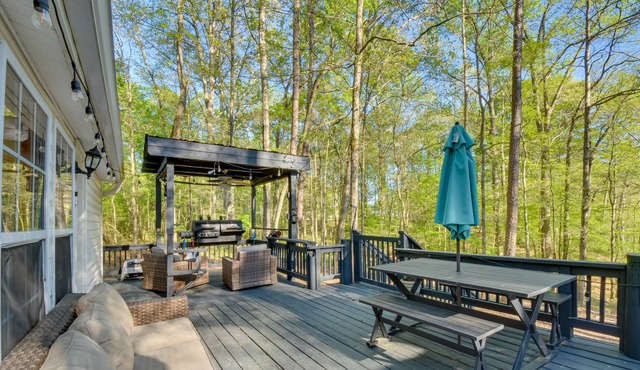 Toccoa Vacation Rental w/ Game Room & Boat Dock!