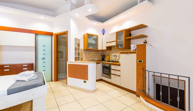 Tolentino Studio Flat by Napoliapartments