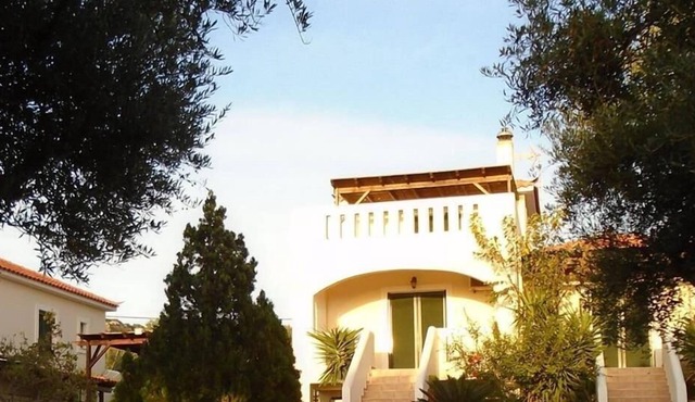 Tompras Village