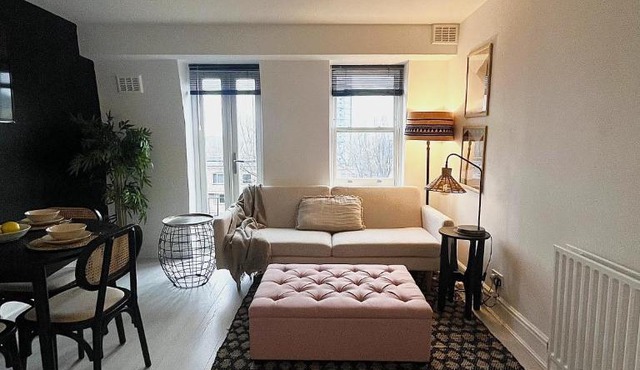 Top Floor 1 Bedroom Apartment