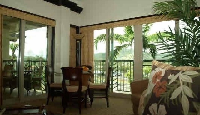 Top Floor corner unit in main building !