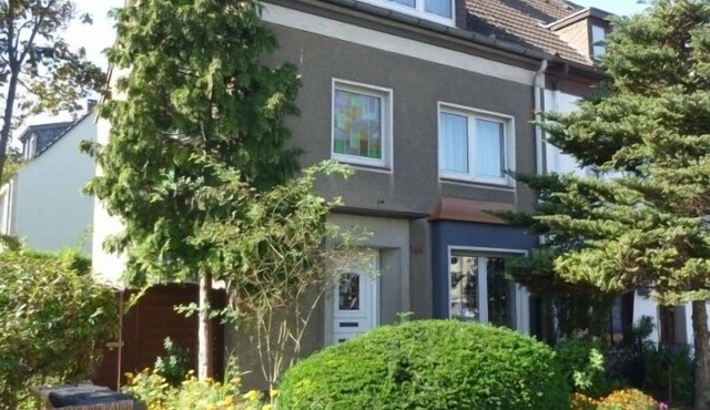 Top location, high quality, sunny maisonette. , Garden, free wifi