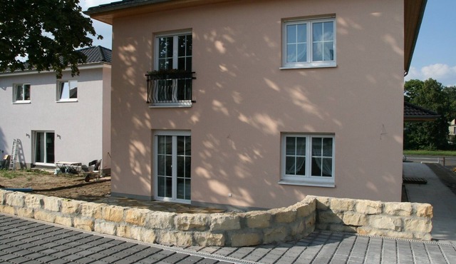 Top vacation home with 3 separate apartments, 10 to max. 16 pers. (surcharge from 11.p.)