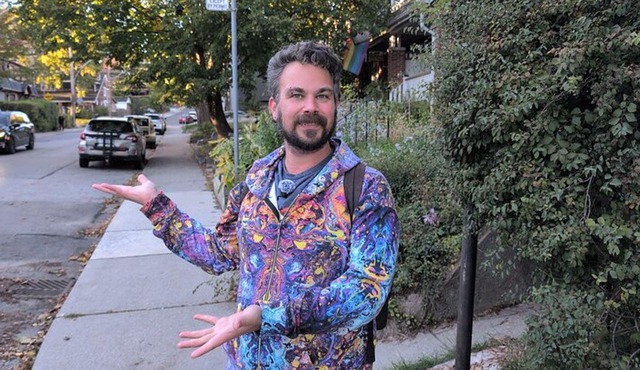 Toronto: Private Custom Walking Tour of Hidden Gems