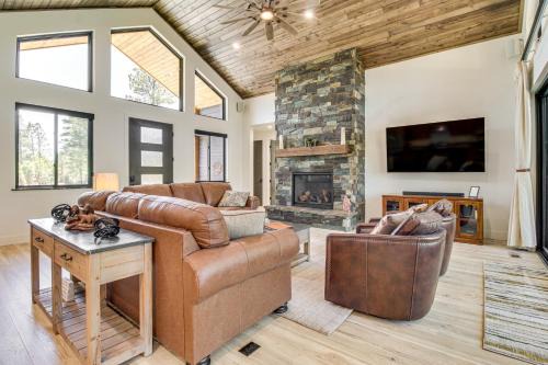 Torreon New Build w/Deck & Outdoor Entertainment