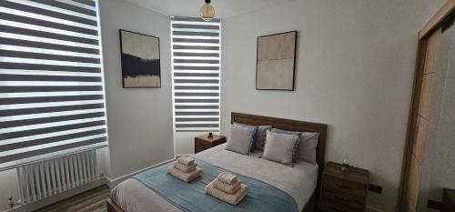 Tower Bridge spacious KING BEDROOM in Friendly Homestay near London Bridge Station
