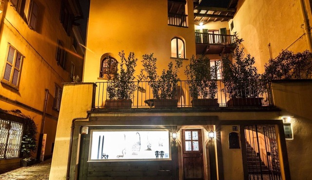 Town House with large furnished terrace