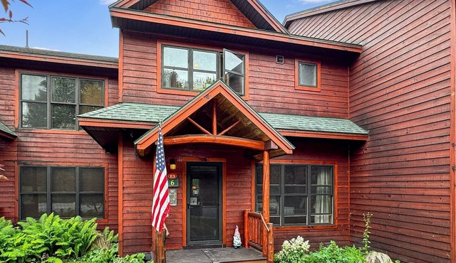 Townhome E3 - 4th Lake