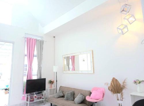 Townhouse MisNov good escape from Jakarta