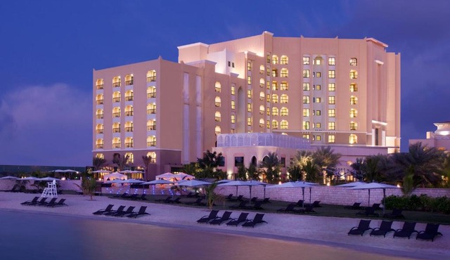 Traders Hotel, Abu Dhabi