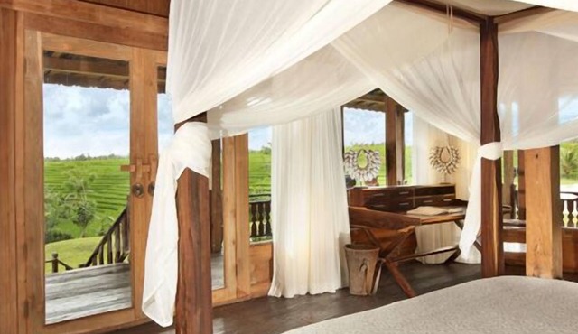 Traditional Joglo 2Bdrm Villa by Ocean