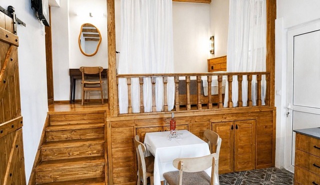 Traditional Κefalos Apt with Wooden Ceilings