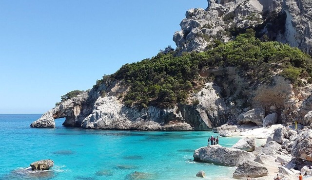 Traditional Sardinian semi-basement tavern - 5 min from the sea in Ogliastra