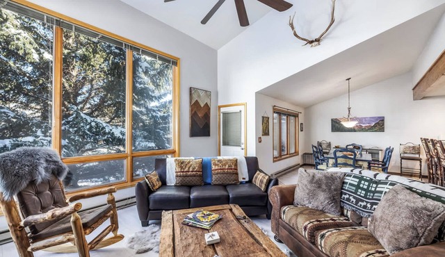 Trail Ridge Retreat – Sleeps 8