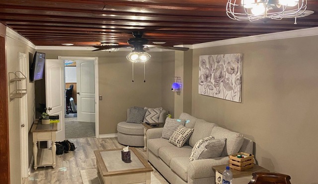 Trail-Side Suite